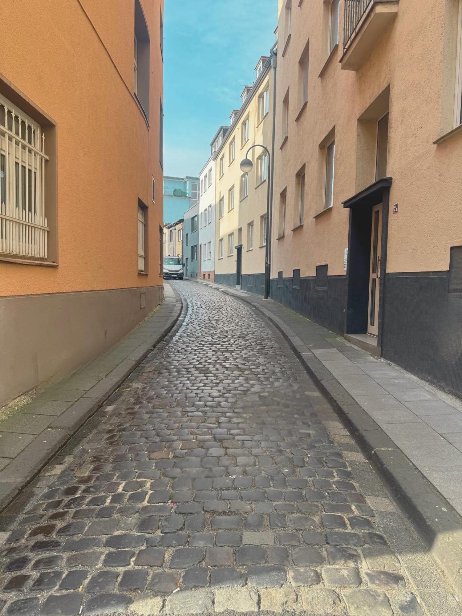 Hostel Heinzelmaennchen Koln Bagian luar foto