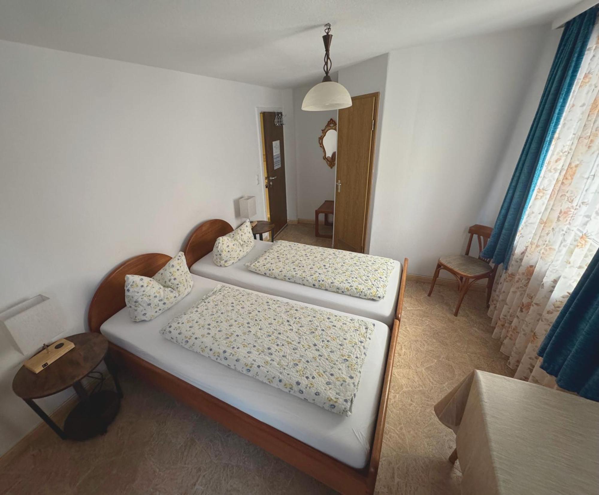 Hostel Heinzelmaennchen Koln Bagian luar foto